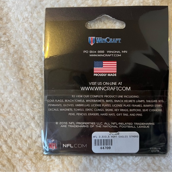 Philadelphia Eagles Licensed Metal Magnet - Picture 3 of 3